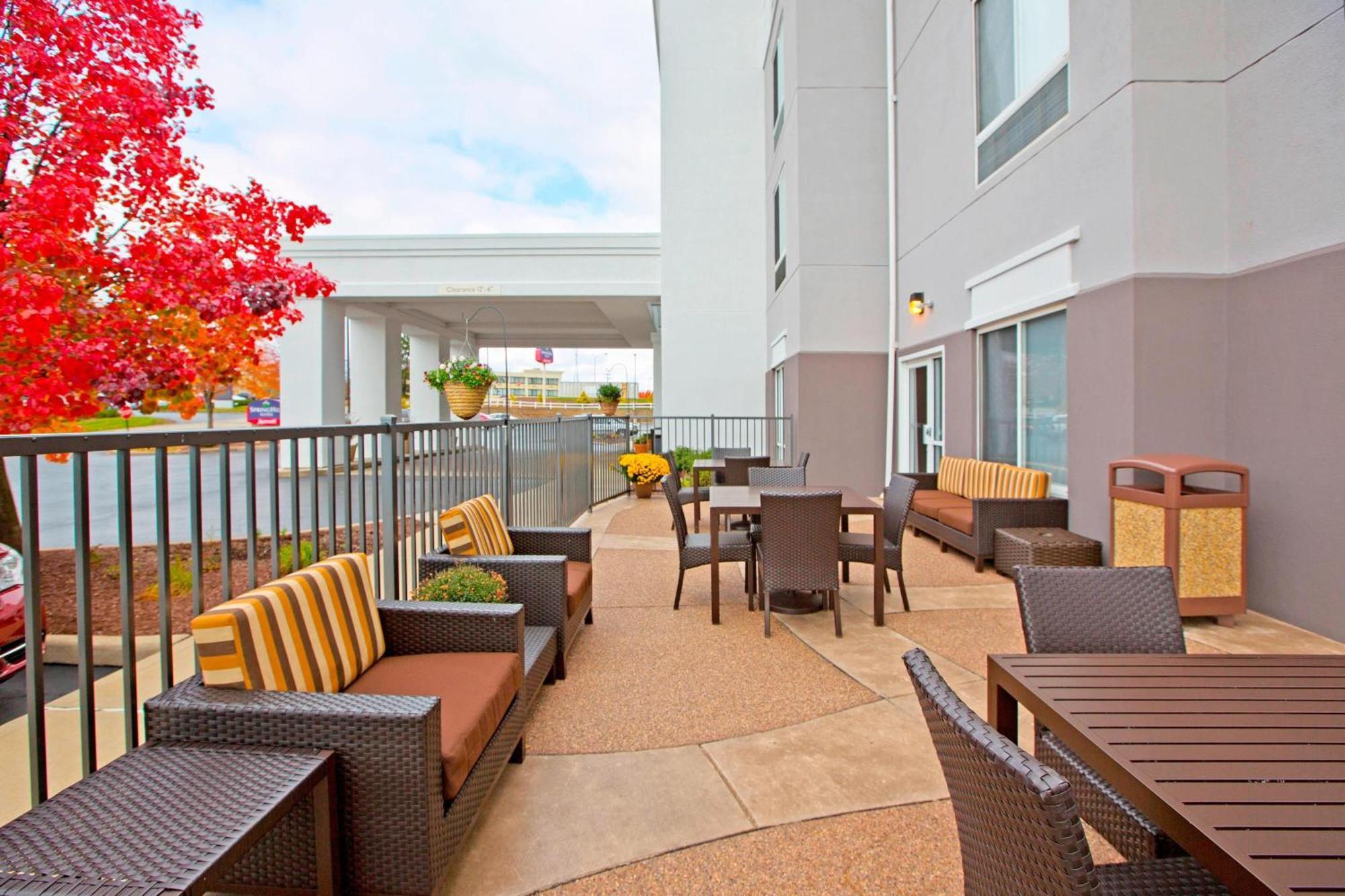 Springhill Suites Pittsburgh Monroeville Exterior foto